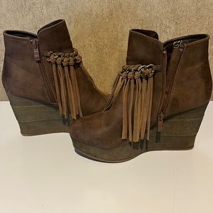 Sbicca Vintage Collection, brown, size 8. Worn 2x
